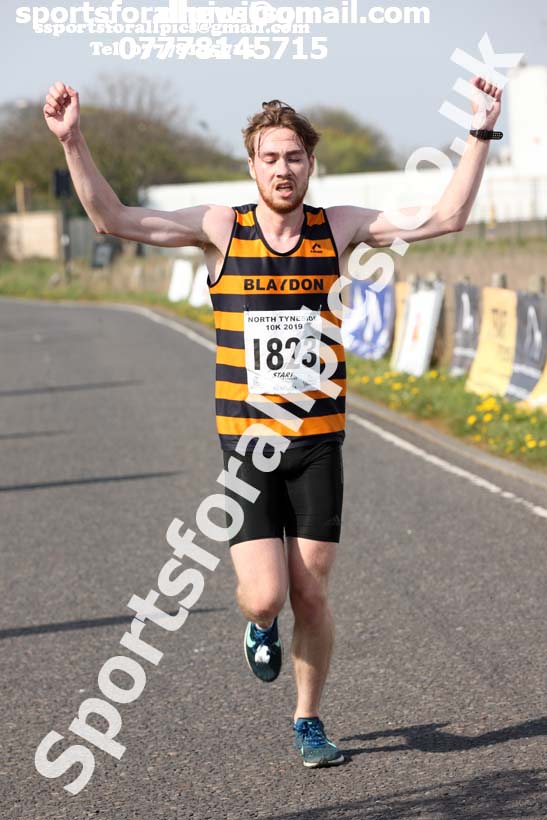 North Tyneside 10k Road Race, Whitley Bay. Photo:  David T. Hewitson/Sports for All Pics